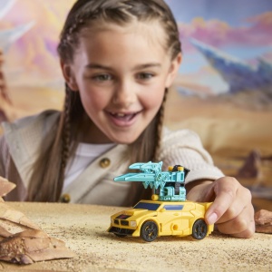 TRANSFORMERS CYBERWORLD ROBOT BUMBLEBEE BLINDAT TRANSFORMABIL - Img 4