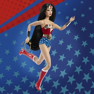 BARBIE SIGNATURE PAPUSA BARBIE WONDER WOMAN - Img 5