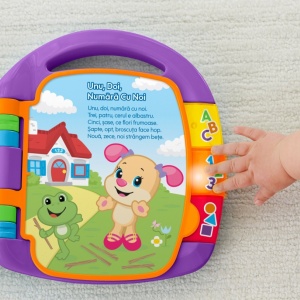 FISHER PRICE CARTEA DE POVESTI IN LIMBA ROMANA - Img 4
