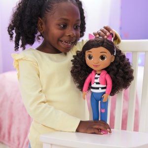 GABBYS DOLLHOUSE PAPUSA GABBY 33CM - Img 3