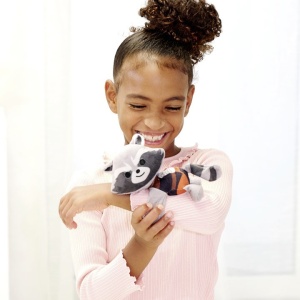 MARVEL BRATARA DE PLUS ROCKET 17CM - Img 3