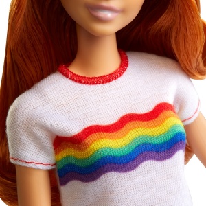 PAPUSA BARBIE FASHIONISTA CU FUSTITA SI TRICOU CURCUBEU - Img 5