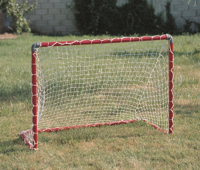 Poartă de fotbal 140 x 105 x 72 cm.