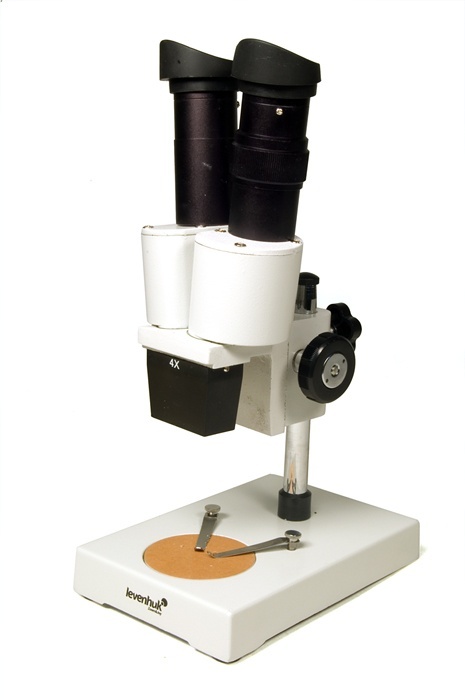 Stereomicroscop 2ST cu cap binocular și mărire 40x