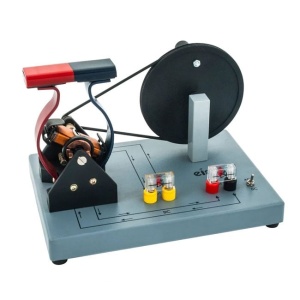 Model demonstrativ dinam AC/DC
