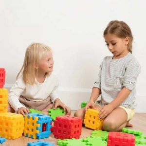 Constructor waffle "Lumea Roboților" din 258 piese în cutie - Img 2