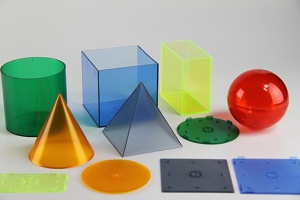Corpuri geometrice 6 buc, transparente, cu capace, 10 cm