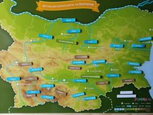 Hartă magnetică mare a Bulgariei pentru copii cu 66 magneți 120x90 cm