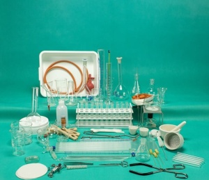 ChemPro MasterLab 132 – Kit extins de sticlărie și echipament de laborator