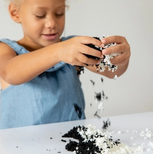 Material senzorial PLAYFOAM PLUFFLE alb și negru - Img 3