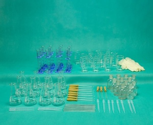 GroupLab Chem 6/12 – Kit de sticlărie pentru lucru în grup - Img 1