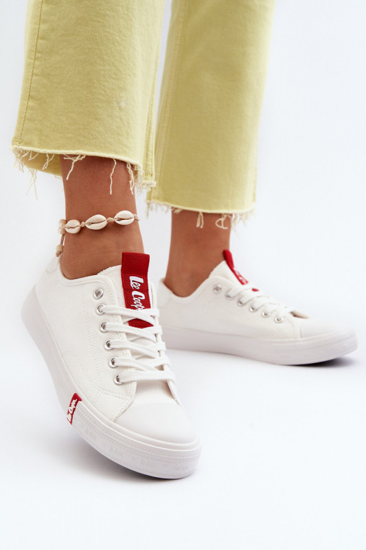 Класически дамски кецове Lee Cooper LCW-24-31-2239 SH30213 - бели