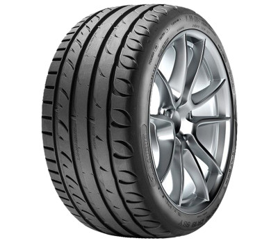 Taurus ULTRA HIGH PERFORMANCE 235/40/R18 95Y XL vara