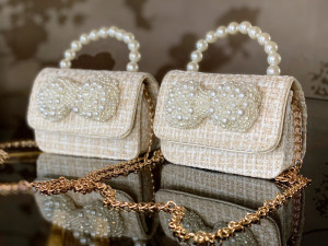 Beige Girls’ Handbag with Pearl Bow, Pearl - Img 2