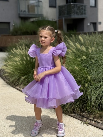 Rochie fete lila din organza cu volane și mâneci fluture - Img 3