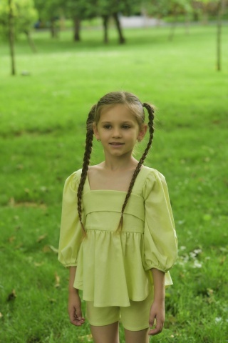 Compleu fete din in Pistachio – top și pantaloni scurți de vară - Img 3