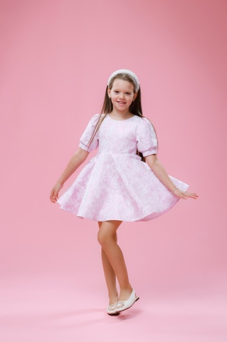 Rochie fete brocart roz cu maneci bufante, Mia - Img 1