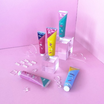 Set crema 2in1 maini si corp pentru fetite Create It! 5 bucati - Img 3
