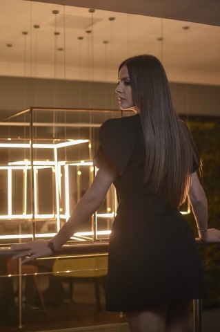 Rochie elegantă de ocazie damă tip sacou, neagră – model versatil de zi și de seară, Chantelle - Img 6