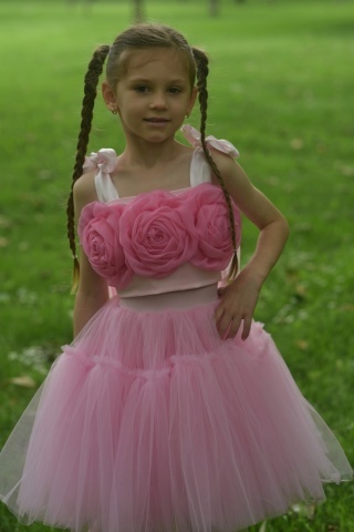 Top Couture reglabil roz bombon cu flori supradimensionate din organza – Rosalie - Img 9