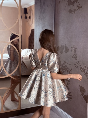 Rochie fete din brocard premium cu broderie florală și mâneci bufante, Fleur