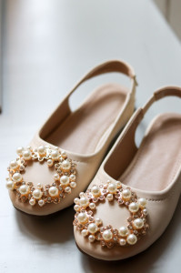 Cream Ballerina Shoes with Pearls for Girls, Victoria - Img 8