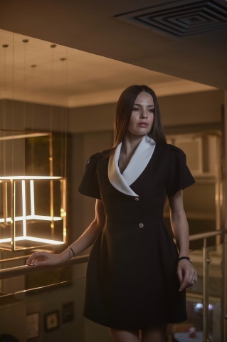 Rochie elegantă de ocazie damă tip sacou, neagră – model versatil de zi și de seară, Chantelle - Img 5