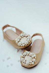 Gold Ballerina Shoes with Pearls for Girls, Victoria - Img 7