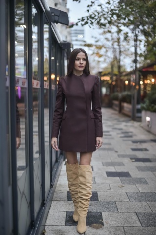 Rochie damă tip sacou din stofă Burgundy cu mânecă lungă – rochie de zi și de seară - Bordeaux - Img 4