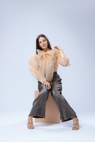 Camasa dama cappuccino din organza cu mâneci bufante și funda, Catherine - Img 5