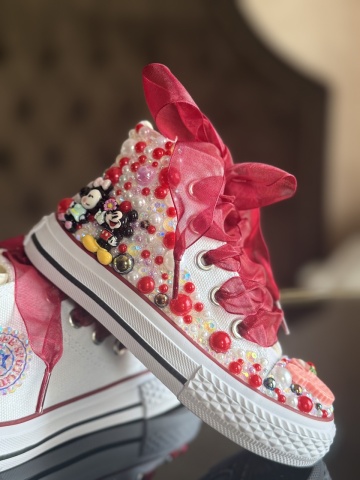 Teniși fete Mickey & Minnie Mouse, perle roșii roz cristal, fundă organza – Handmade