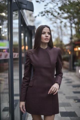 Rochie damă tip sacou din stofă Burgundy cu mânecă lungă – rochie de zi și de seară - Bordeaux - Img 11