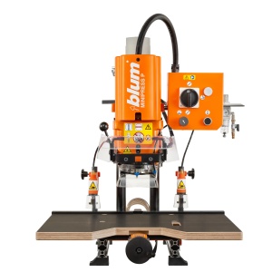 Masina gaurit si montat feronerie MINIPRESS P, gaurire verticala, 230V/50Hz, racord aspiratie 100/50 mm, culoare portocaliu
