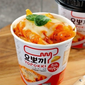 Young Poong Yopokki Cup Topokki Cheese Flavour 120g
