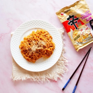 Shin Ramyun Stir Fry Toomba 137g × AESPA Edition - Img 2
