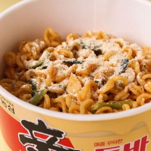 Nongshim Big Bowl Shin Ramyun Stir Fry Toomba 113g - Img 2