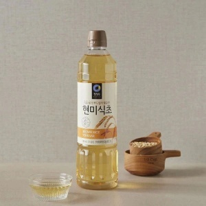 CJW Brown Rice Vinegar 500ml