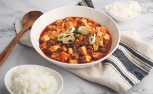 Wang Mapo Tofu Sauce Mild Hot 130g - Img 2