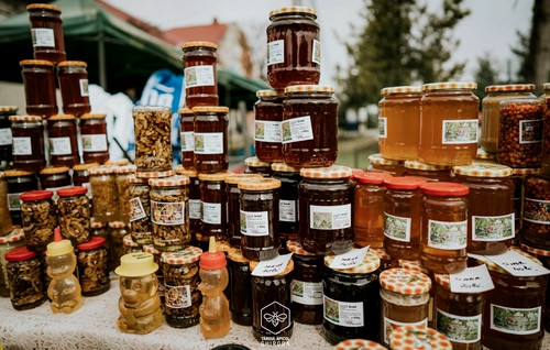 Târgul Apicol Ghiroda 09-10 Martie 2024 - O Întâlnire Dulce cu Tradiția