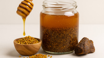 Reteta miere cu propolis si polen