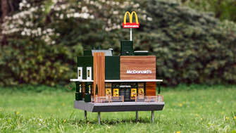 McHive - Primul restaurant in miniatura pentru albine complet functional