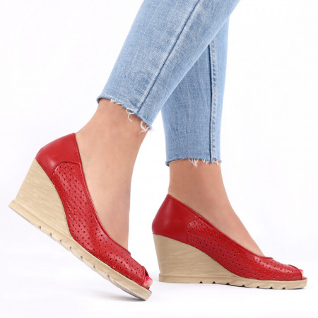Pantofi din piele naturală cod 55672 Red
