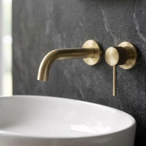 Baterie încastrată lavoar Rea Lungo Stripe Brush Gold – auriu periat, montaj în perete, design modern - Img 4