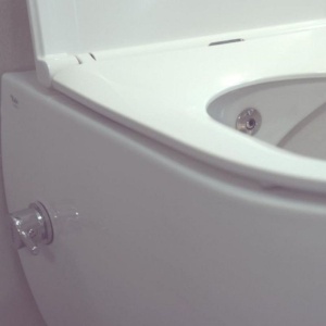 Vas wc cu functie de bideu, Rimless, Taharet, baterie apa calda/rece, Alb, montaj suspendat, capac Soft-Close, 55x36 cm, Angi - Img 8