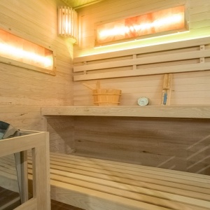 Sauna finlandeza cu temperatura inalta si soba Harvia 6kW pentru 4-5 persoane Lark 150 x 150 cm - Img 12