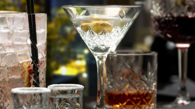 Cum alegi paharele pentru băuturile alcoolice - ghid complet