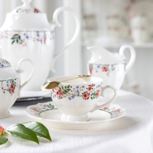 Set servire ceai sau cafea, 12 piese, 6 persoane, Rosalia