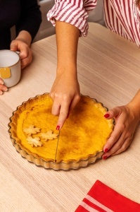 Vas termorezistent copt tarta 27x27x4cm, 1.4L, Glass Bakeware - Img 7