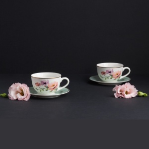 Cesti si farfurioare incluse in gama Flores, care se bucura de un design elegant si functional