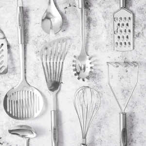 Varietate de articole Ivy, de la brandul Ambition, utile pentru o varietate de sarcini culinare